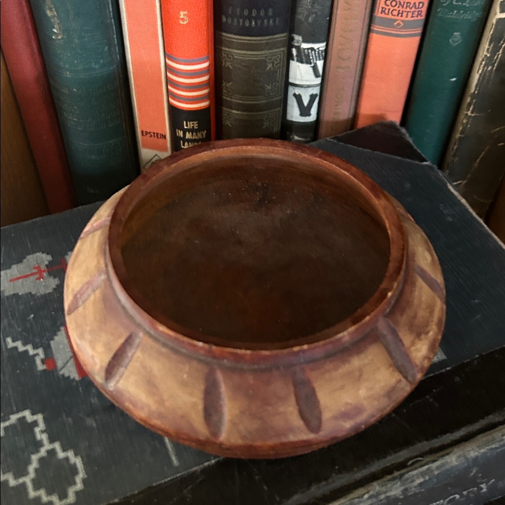 Rustic Wooden Bowl - Picture 7 of 10